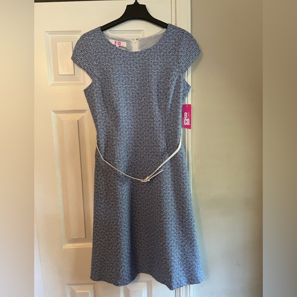 NWT, 9 & Co., Blue & White Dress with Belt, Size 12 - Picture 2 of 7